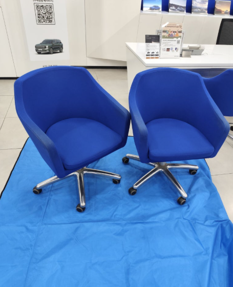 현대 자동차 대리점 의자 청소 작업 사례