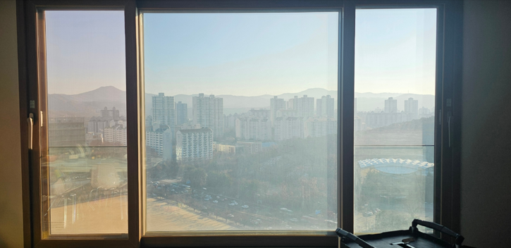 로이 복층유리(아파트 유리창) 청소 사례