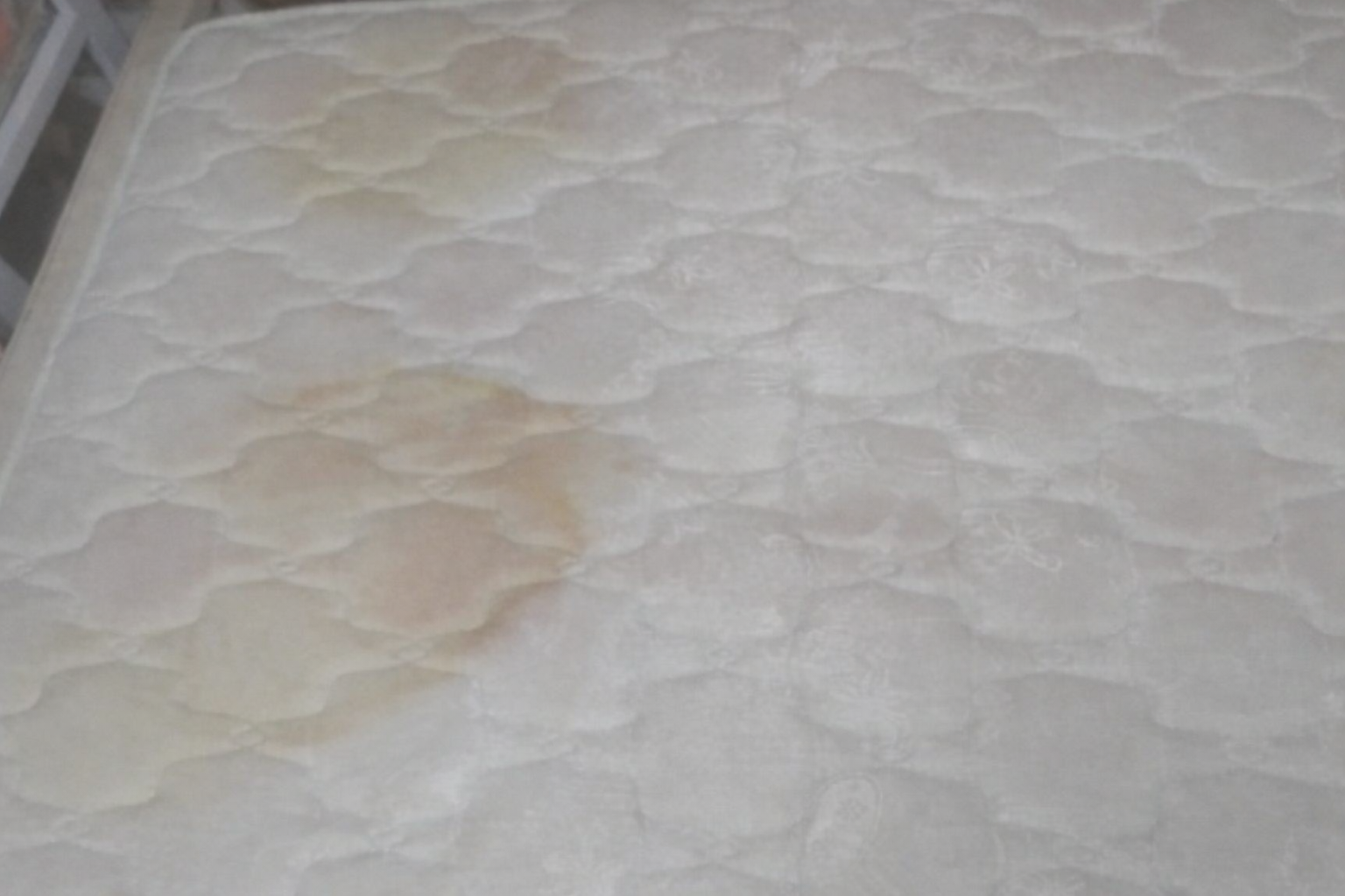 가정집 매트리스 케어 진행 사례｜쾌적한 상태로 개선된 과정